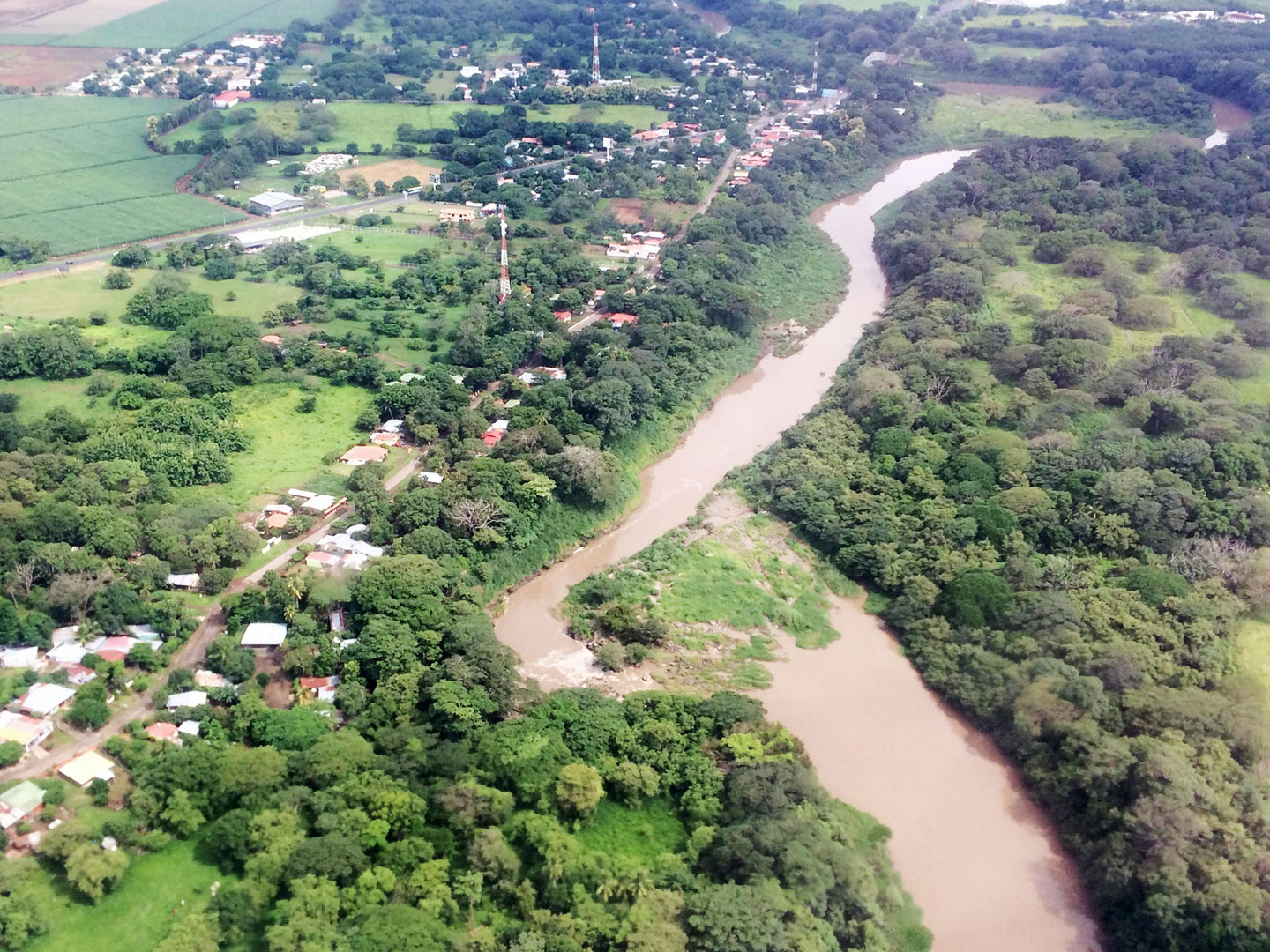 La réalité : photographie aérienne à proximité de Liberia, au Costa-Rica